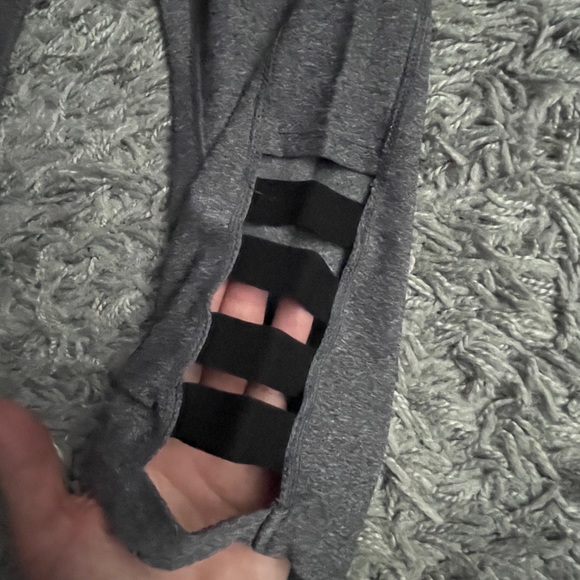 Cropped Workout Leggings - Picture 7 of 9